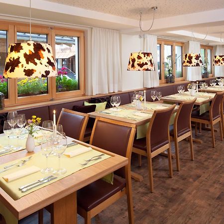 Aparthotel Brunnenhof ダーミュルス エクステリア 写真