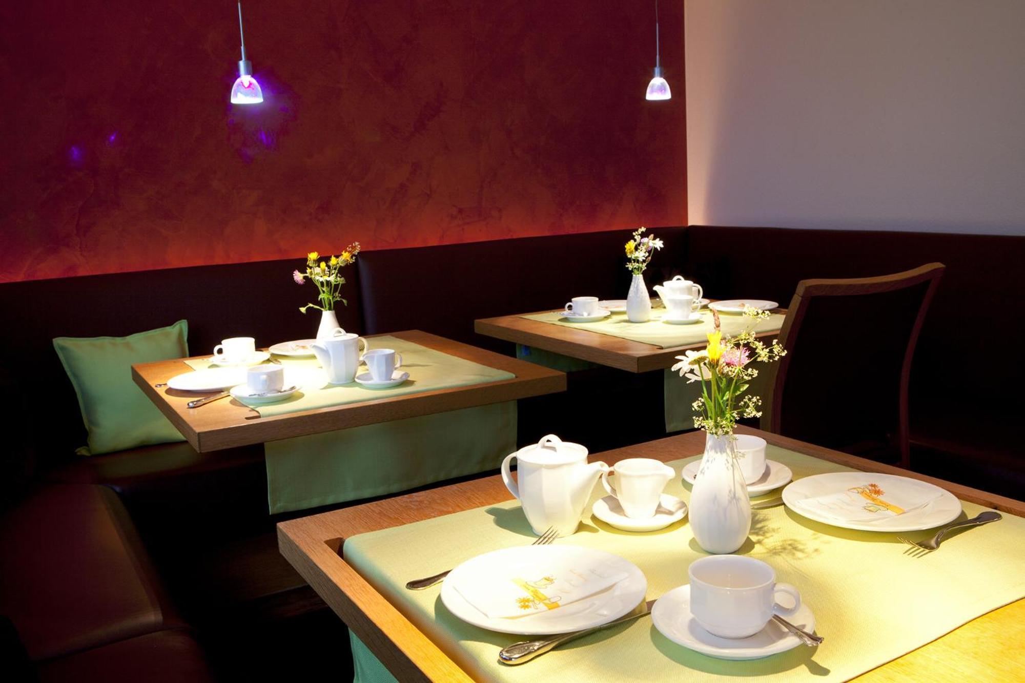 Aparthotel Brunnenhof ダーミュルス エクステリア 写真