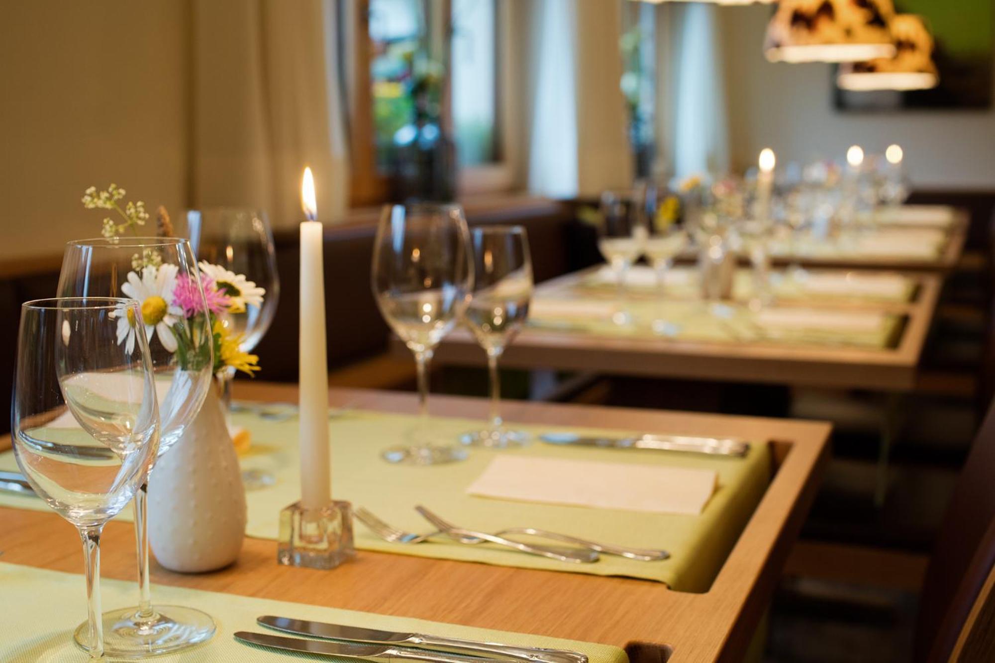 Aparthotel Brunnenhof ダーミュルス エクステリア 写真