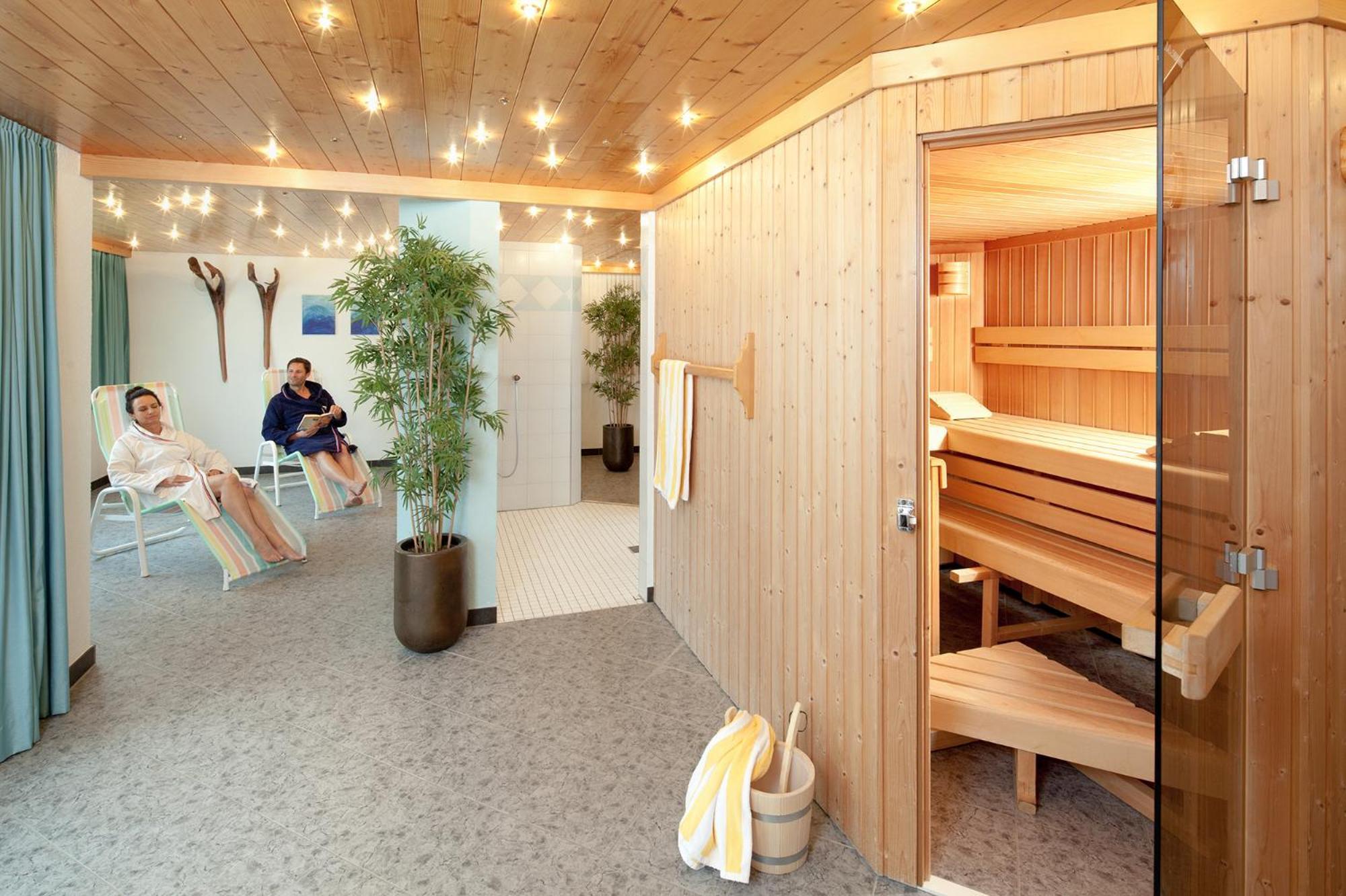 Aparthotel Brunnenhof ダーミュルス エクステリア 写真